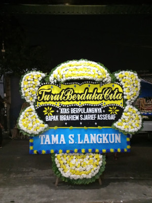 Papan Bunga Duka di Nusa Indah
